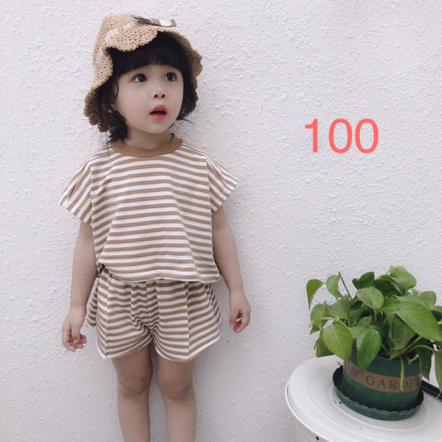 【100cm】ベージュ ボーダーセットアップ《新品未使用》 キッズ/ベビー/マタニティのキッズ服男の子用(90cm~)(Tシャツ/カットソー)の商品写真