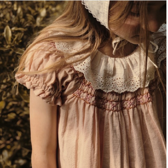 Caramel baby&child (キャラメルベビー&チャイルド)の【大幅値下げ】apolina MARGO  SMOCK  DRESS 3-5Y キッズ/ベビー/マタニティのキッズ服女の子用(90cm~)(ワンピース)の商品写真