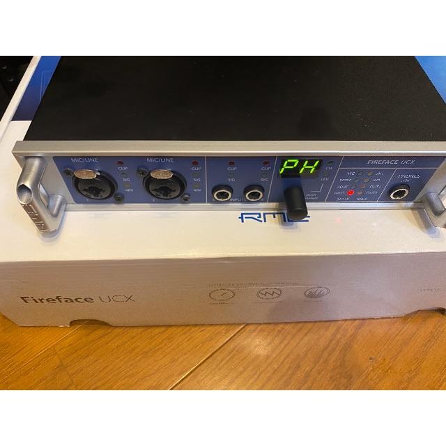 RME UCX ラックマウントキット付属