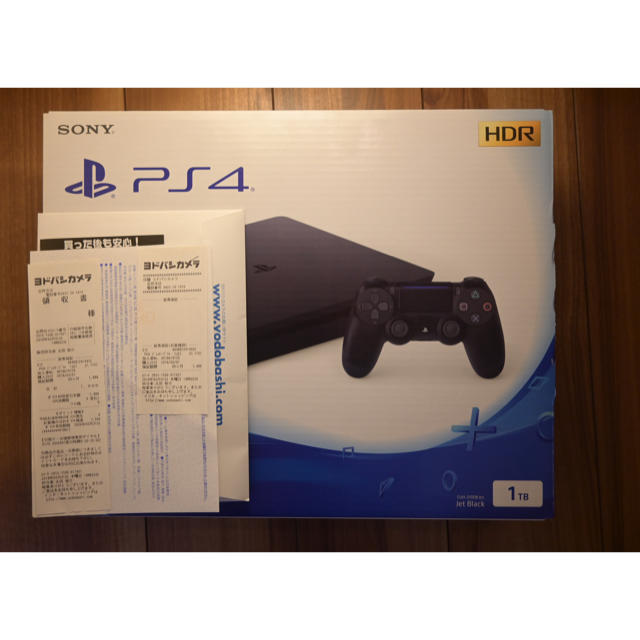 PlayStation4(プレイステーション4)のPlayStation4  shino様専用 エンタメ/ホビーのゲームソフト/ゲーム機本体(家庭用ゲーム機本体)の商品写真