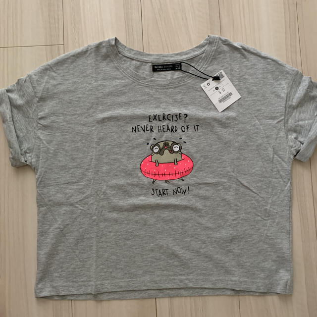 Bershka(ベルシュカ)のベルシュカ 新品 Tシャツ レディースのトップス(Tシャツ(半袖/袖なし))の商品写真