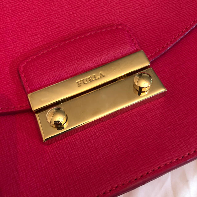 Furla(フルラ)のFURLA バッグ　フーシャピンク レディースのバッグ(ショルダーバッグ)の商品写真