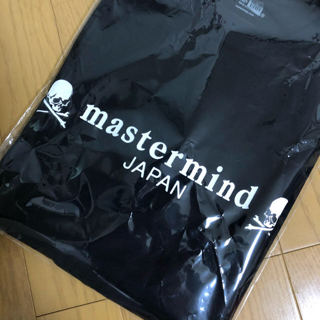 mastermind JAPAN(マスターマインドジャパン)のmastermind JAPAN New Era Tシャツ M メンズのトップス(Tシャツ/カットソー(半袖/袖なし))の商品写真