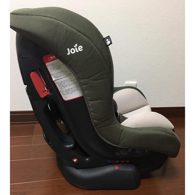 Joie (ベビー用品)(ジョイー)のJoie チャイルドシート キッズ/ベビー/マタニティの外出/移動用品(自動車用チャイルドシート本体)の商品写真