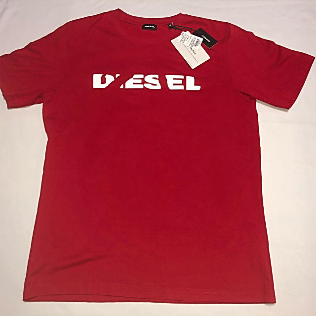 DIESEL(ディーゼル)の☆summersale☆DIESELメンズnew  M  赤Tシャツ メンズのトップス(Tシャツ/カットソー(半袖/袖なし))の商品写真