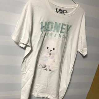 ハニーシナモン(Honey Cinnamon)のhoney cinnamon くま　お菓子　BIG Tシャツ　ホワイト(Tシャツ(半袖/袖なし))