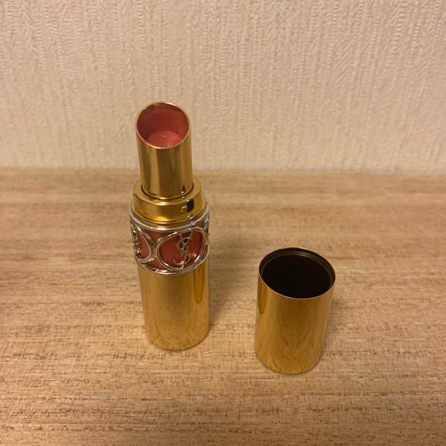 Yves Saint Laurent Beaute(イヴサンローランボーテ)のYSL ヴォルプテシャイン  13 コスメ/美容のベースメイク/化粧品(口紅)の商品写真