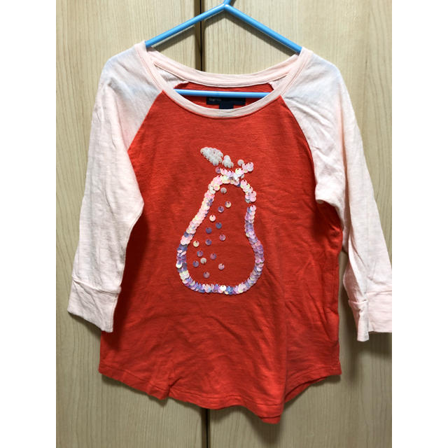 GAP Kids(ギャップキッズ)のお値下げ！　GAP kids 長袖Ｔシャツ　キッズ　６－７ キッズ/ベビー/マタニティのキッズ服女の子用(90cm~)(Tシャツ/カットソー)の商品写真