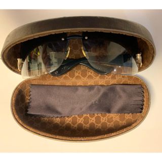 グッチ(Gucci)のGucci グッチ サングラス ケース付き イタリア レディース  値下げ　美品(サングラス/メガネ)