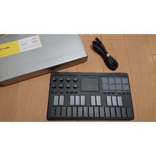 コルグ(KORG)のKORG   nanoKEY Studio(MIDIコントローラー)