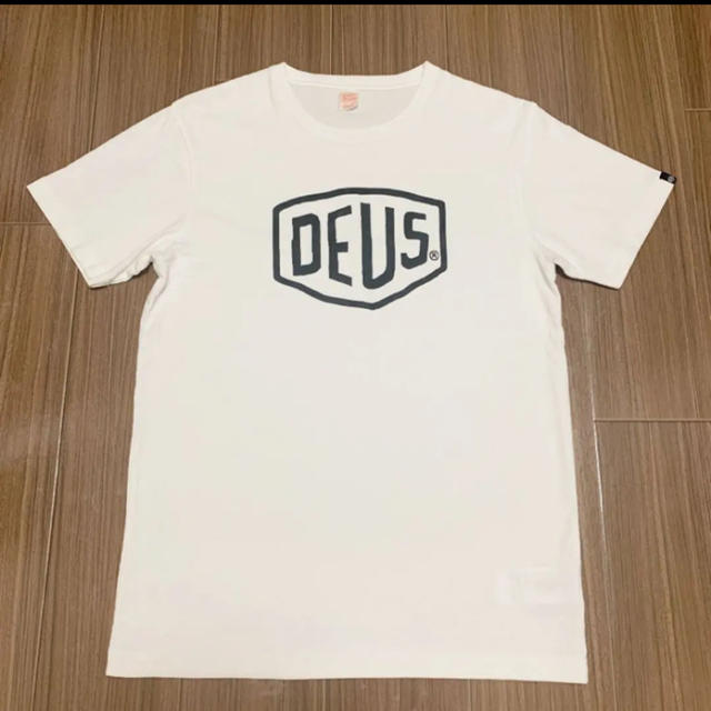 Deus ex Machina(デウスエクスマキナ)のDEUS デウス Tシャツ   メンズのトップス(Tシャツ/カットソー(半袖/袖なし))の商品写真