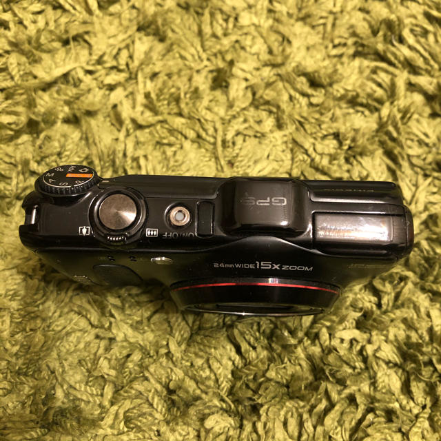 富士フイルム(フジフイルム)の【コンパクトデジタルカメラ】FinePix F550EXR Black スマホ/家電/カメラのカメラ(コンパクトデジタルカメラ)の商品写真