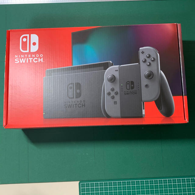 エンタメ/ホビー新品　Nintendo Switch 任天堂スイッチ 本体 グレー ニンテンドウ