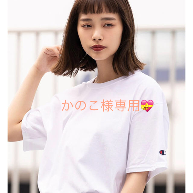 Champion(チャンピオン)の送料込＊美品＊Champion コットン 無地 半袖 Tシャツ レディースのトップス(Tシャツ(半袖/袖なし))の商品写真