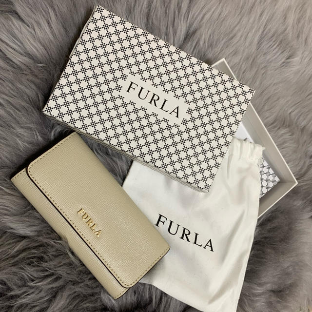 FURLA キーケース