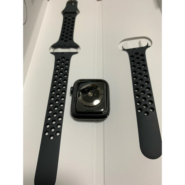 Apple Watch Series 5 Nikeモデル 40mm