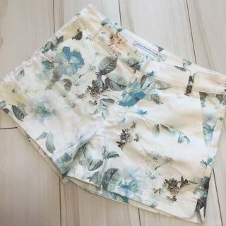 スピックアンドスパン(Spick & Span)の.*Spick&Span花柄ショーパン❁(ショートパンツ)