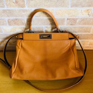 フェンディ(FENDI)のFEND I  ピーカブー　中古品(ハンドバッグ)