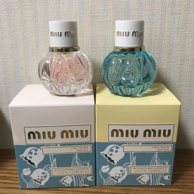 miumiu(ミュウミュウ)のmiumiu ミニミュウ　2個セット コスメ/美容の香水(香水(女性用))の商品写真