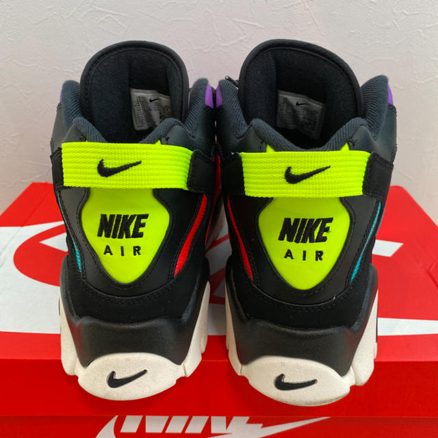 NIKE(ナイキ)の29.0cm NIKE AIR BARRAGE MID メンズの靴/シューズ(スニーカー)の商品写真