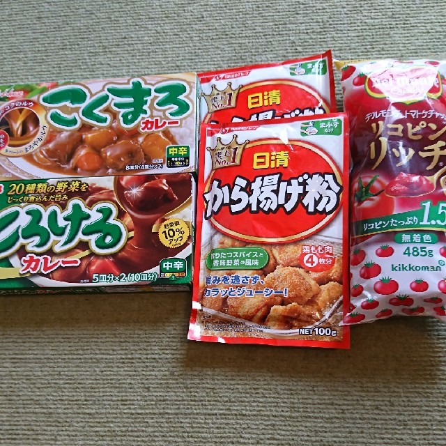 ハウス食品(ハウスショクヒン)のカレールウ ケチャップ から揚げ粉 食品/飲料/酒の食品(調味料)の商品写真