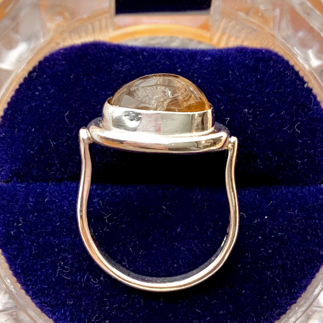 シトリン　シルバーリング　大ぶり天然石のリング レディースのアクセサリー(リング(指輪))の商品写真