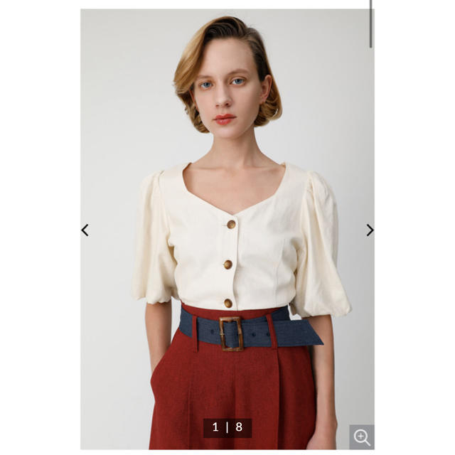 moussy(マウジー)の新品未使用品タグ付きPUFF SLEEVE TUCK BLOUSE レディースのトップス(シャツ/ブラウス(半袖/袖なし))の商品写真