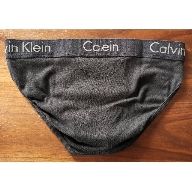 Calvin Klein(カルバンクライン)のカルバンクライン　新品　メンズ　ヒップブリーフ(ブラックM) メンズのアンダーウェア(その他)の商品写真
