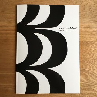 マリメッコ(marimekko)の2010年発行　●marimekko ムック本●(ファッション)