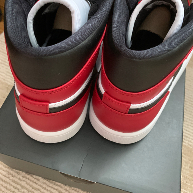 NIKE(ナイキ)のjordan1 mid メンズの靴/シューズ(スニーカー)の商品写真