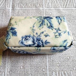 ローラアシュレイ(LAURA ASHLEY)のローラアシュレイ　Laura Ashley　コスメティックポーチ　青薔薇(ポーチ)