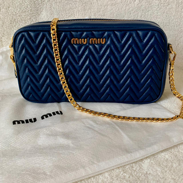 miumiu  ショルダーバッグ チェーンバッグ ミニバッグ 新品未使用品