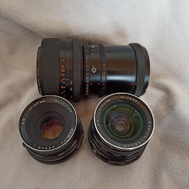 USTMamiya(マミヤ)のマミヤジャンク詰め合わせ+ニコン200ミリ+ブロニカファインダー スマホ/家電/カメラのカメラ(レンズ(単焦点))の商品写真