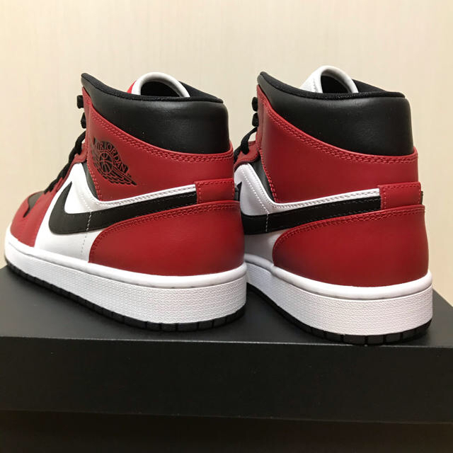 NIKE(ナイキ)のNIKE AIR JORDAN Chicagoカラー　27センチ メンズの靴/シューズ(スニーカー)の商品写真