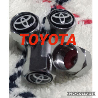 トヨタ(トヨタ)のトヨタエアバルブキャップ　TOYOTA  ロゴ　送料無料(車外アクセサリ)