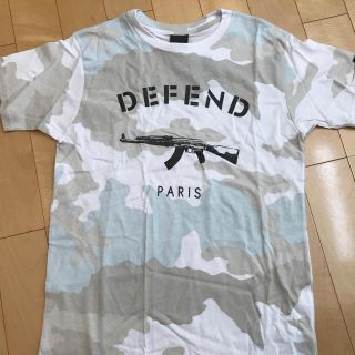 新品　defend Paris メンズTシャツ  サイズM(Tシャツ/カットソー(半袖/袖なし))