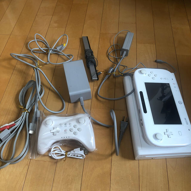 Wiiu 本体セット　32G  プロコン付き