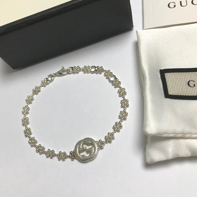 Gucci(グッチ)の【GUCCI】インターロッキングG シルバー ブレスレット レディースのアクセサリー(ブレスレット/バングル)の商品写真