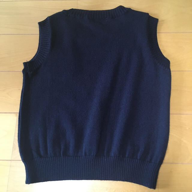 ニットベスト　小学校受験　紺色　サイズ120 女の子 キッズ/ベビー/マタニティのキッズ服女の子用(90cm~)(ニット)の商品写真