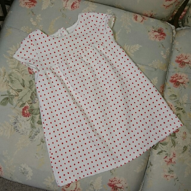 ZARA KIDS(ザラキッズ)のUSED☆ザラ ZARABabyGirl 104 水玉 ワンピース ドット キッズ/ベビー/マタニティのキッズ服女の子用(90cm~)(ワンピース)の商品写真