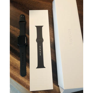アップルウォッチ(Apple Watch)のApple Watch 40 シリコンケース付(腕時計(デジタル))