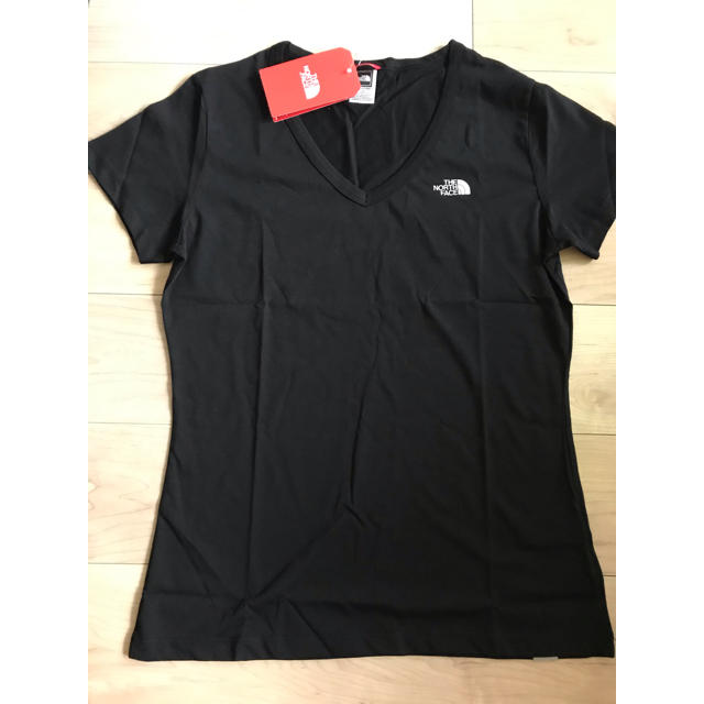 THE NORTH FACE(ザノースフェイス)のTHE NORTH FACE レディースTシャツ　新品未使用 レディースのトップス(Tシャツ(半袖/袖なし))の商品写真