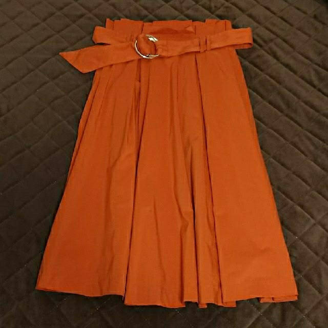 31 Sons de mode(トランテアンソンドゥモード)の31 sons de mode オレンジ スカート レディースのスカート(ひざ丈スカート)の商品写真