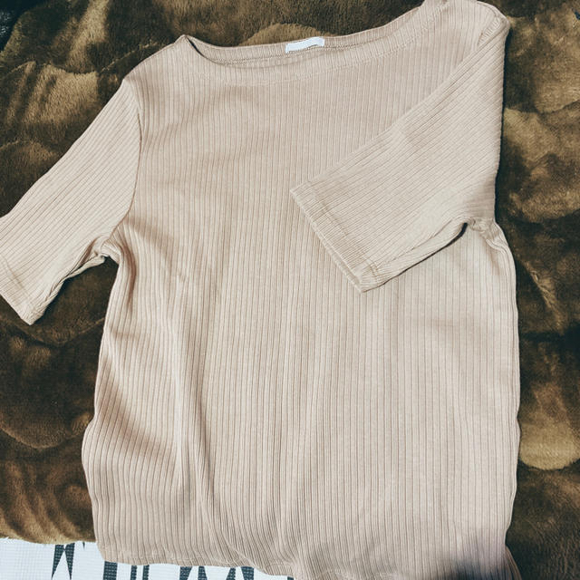 GU(ジーユー)のリブTシャツ レディースのトップス(Tシャツ(半袖/袖なし))の商品写真