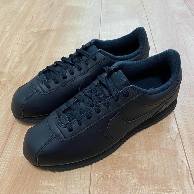 NIKE(ナイキ)の日本未発売 NIKE CORTEZ BASIC LEATHER コルテッツ メンズの靴/シューズ(スニーカー)の商品写真