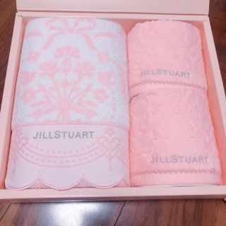 ジルスチュアート(JILLSTUART)のゆっきー様　ジルスチュアート  バスタオル　フェイスタオル　セット(タオル/バス用品)