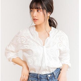 フィフス(fifth)のコットンレースＶネックブラウス 新品(シャツ/ブラウス(長袖/七分))