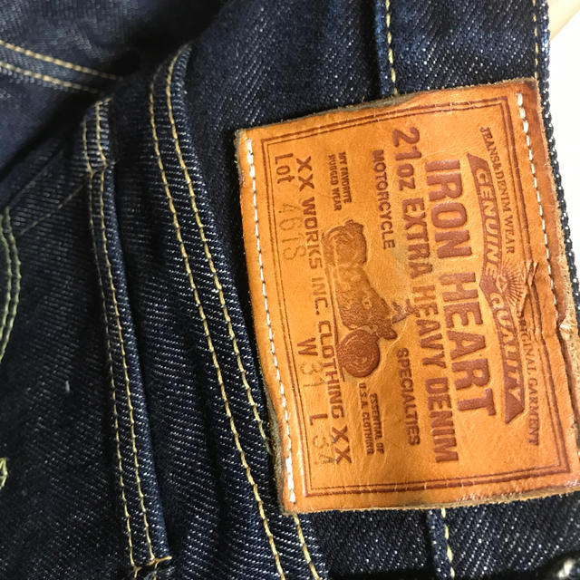 IRON HEART 21oz EXTRA HEAVY DENIM メンズのパンツ(デニム/ジーンズ)の商品写真