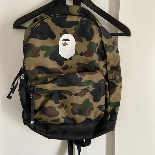 A BATHING APE(アベイシングエイプ)のリュック　バックパック　APE エイプ メンズのバッグ(バッグパック/リュック)の商品写真