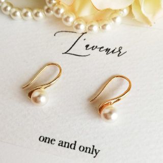 イエナ(IENA)の【再販】シック♡スワロフスキーパールの大人ピアス　フォーマルにも♡(ピアス)